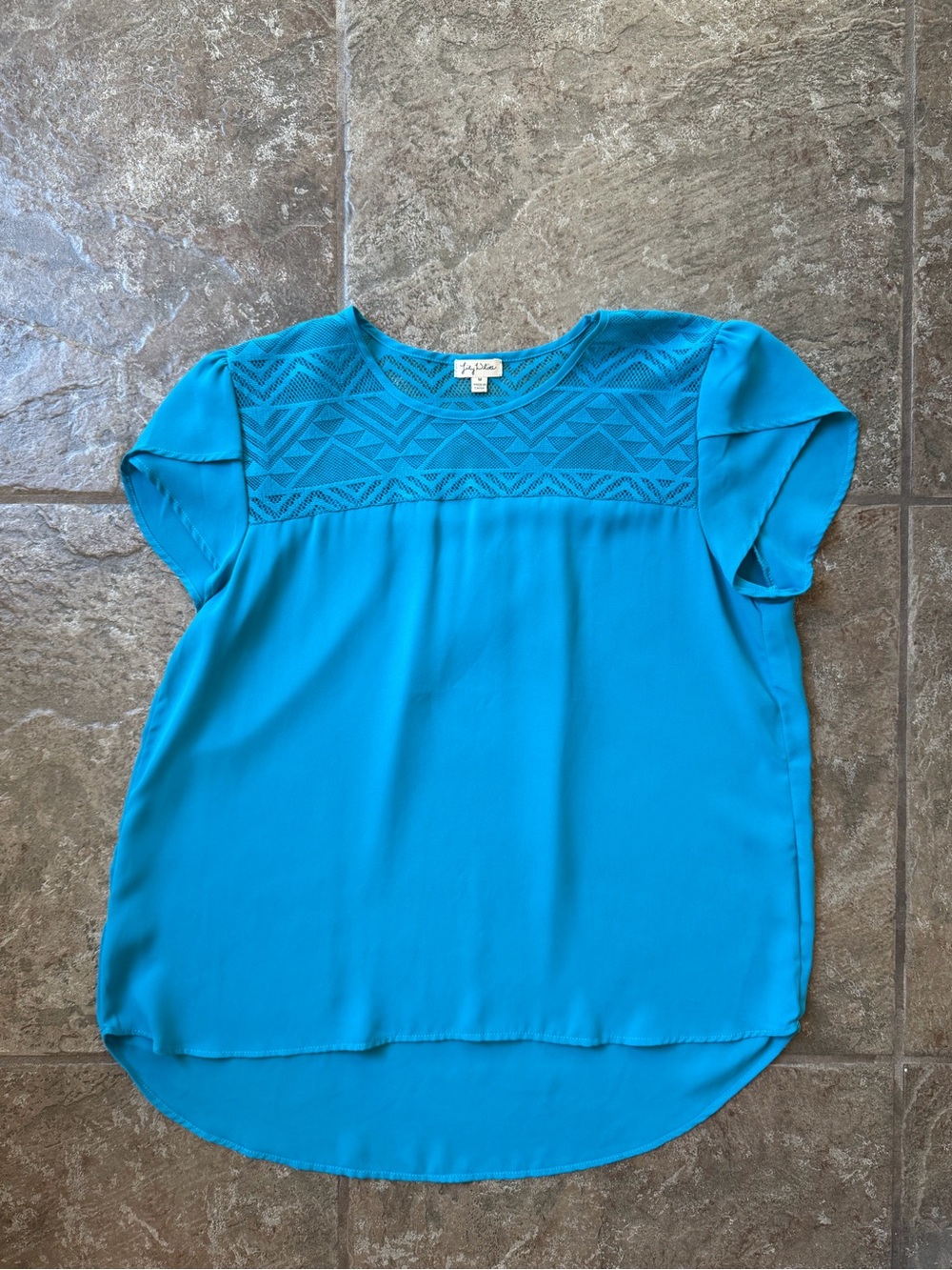 Lily White Turquoise Geometric Lace Mesh Yoke Flutter Sleeve Blouse Medium